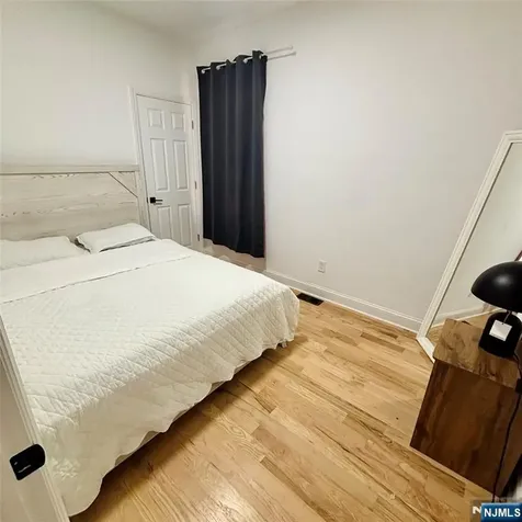 43 Bragaw Avenue Newark NJ 07112