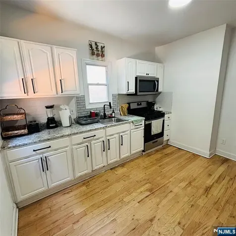 43 Bragaw Avenue Newark NJ 07112