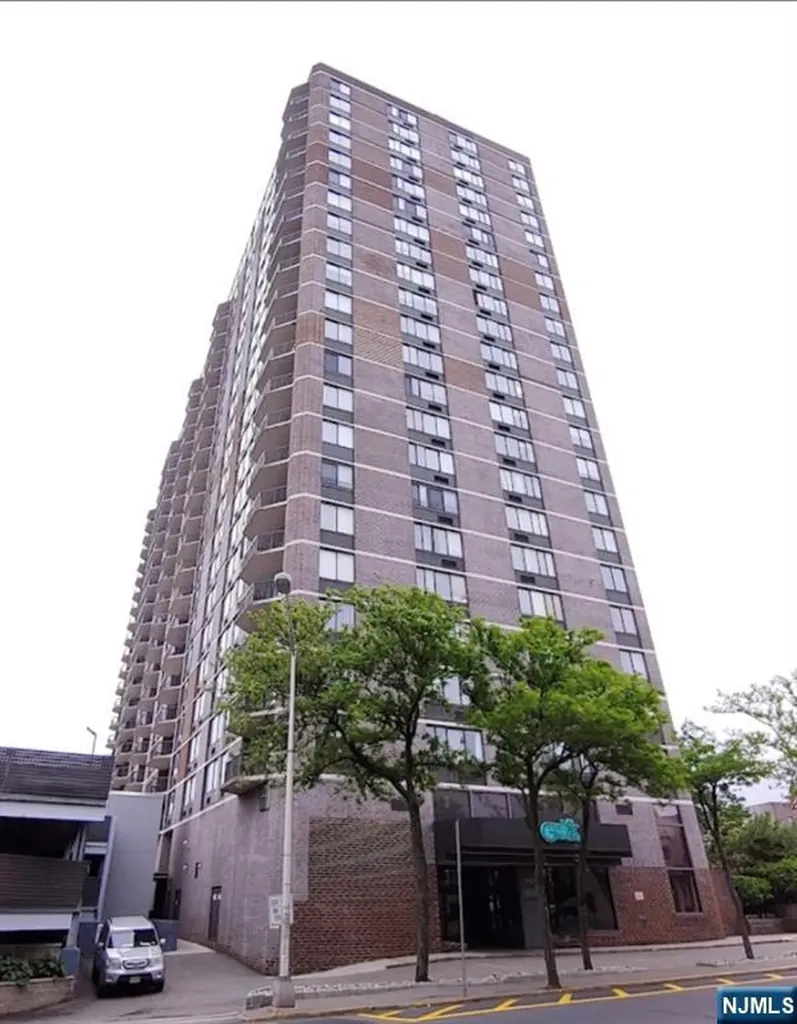 770 Anderson Avenue Cliffside Park NJ 07010