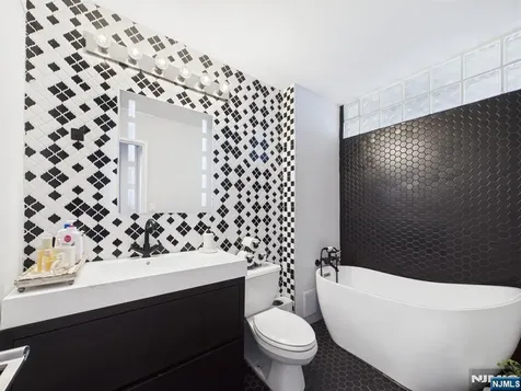 770 Anderson Avenue Cliffside Park NJ 07010