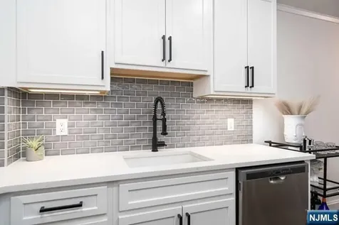 141 Park Avenue East Rutherford NJ 07073