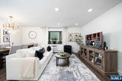 141 Park Avenue East Rutherford NJ 07073