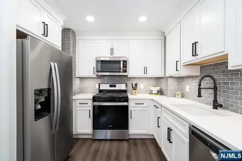 141 Park Avenue East Rutherford NJ 07073