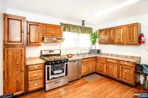 326 William Street New Milford NJ 07646