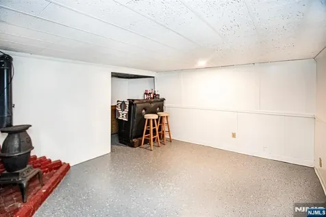 326 William Street New Milford NJ 07646