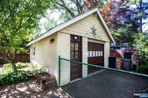 326 William Street New Milford NJ 07646