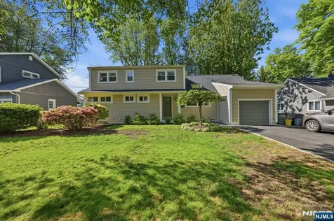 455 Hoffman Avenue New Milford NJ 07646