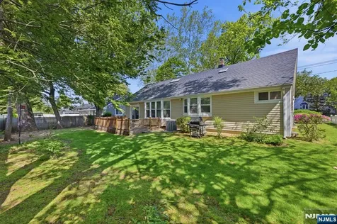 455 Hoffman Avenue New Milford NJ 07646