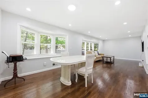 455 Hoffman Avenue New Milford NJ 07646