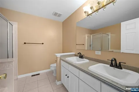 214 Riverwalk Way Clifton NJ 07014