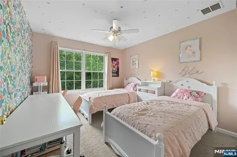 214 Riverwalk Way Clifton NJ 07014