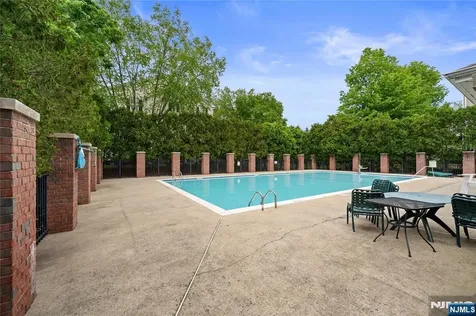 214 Riverwalk Way Clifton NJ 07014