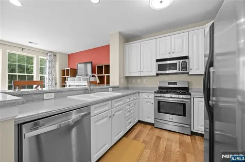 214 Riverwalk Way Clifton NJ 07014