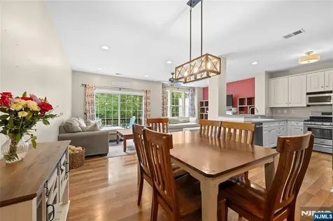 214 Riverwalk Way Clifton NJ 07014