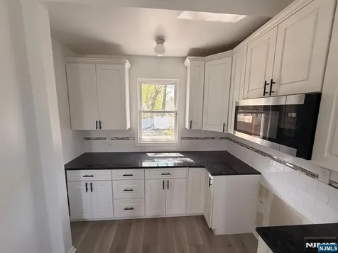 392 14th Avenue Irvington NJ 07111