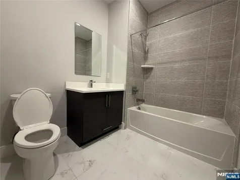 1685 Bergen Boulevard Fort Lee NJ 07024