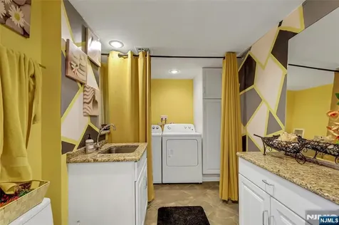 45 Kershner Place Fair Lawn NJ 07410