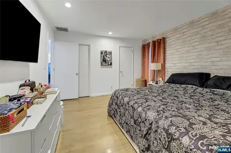 45 Kershner Place Fair Lawn NJ 07410
