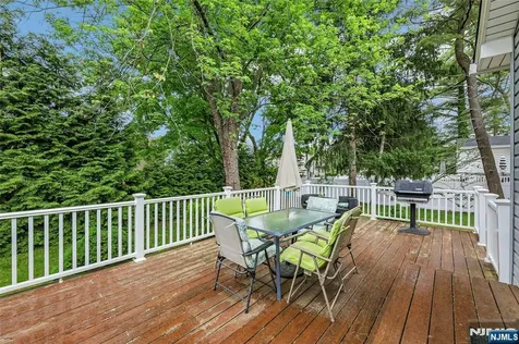 45 Kershner Place Fair Lawn NJ 07410
