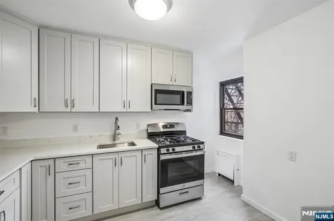 3060 Edwin Avenue Fort Lee NJ 07024