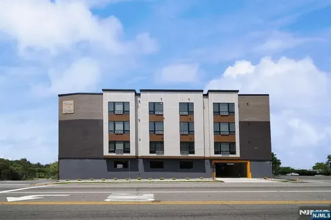 401 E Central Boulevard Palisades Park NJ 07650