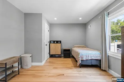 385 Copeland Avenue Lyndhurst NJ 07071