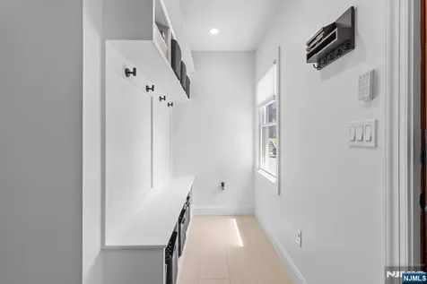 385 Copeland Avenue Lyndhurst NJ 07071