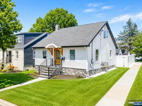 385 Copeland Avenue Lyndhurst NJ 07071