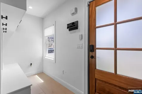 385 Copeland Avenue Lyndhurst NJ 07071