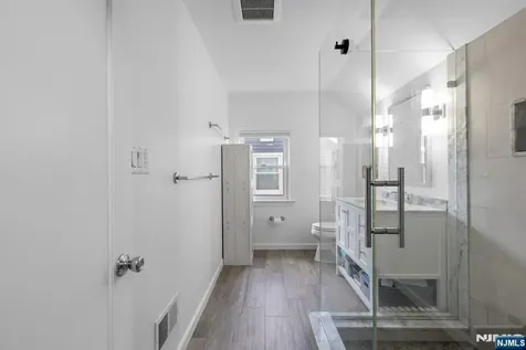 385 Copeland Avenue Lyndhurst NJ 07071