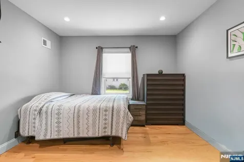 385 Copeland Avenue Lyndhurst NJ 07071