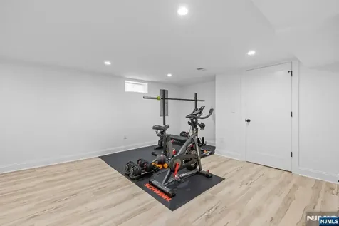 385 Copeland Avenue Lyndhurst NJ 07071