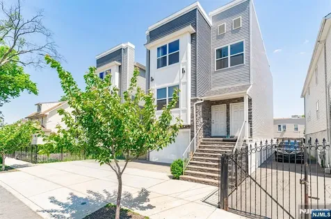 299 N 13th Street Newark NJ 07107