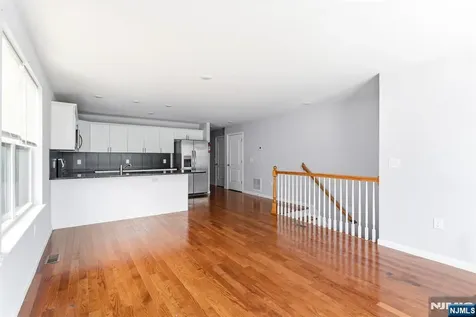 299 N 13th Street Newark NJ 07107