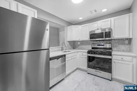 131 Clinton Place Hackensack NJ 07601