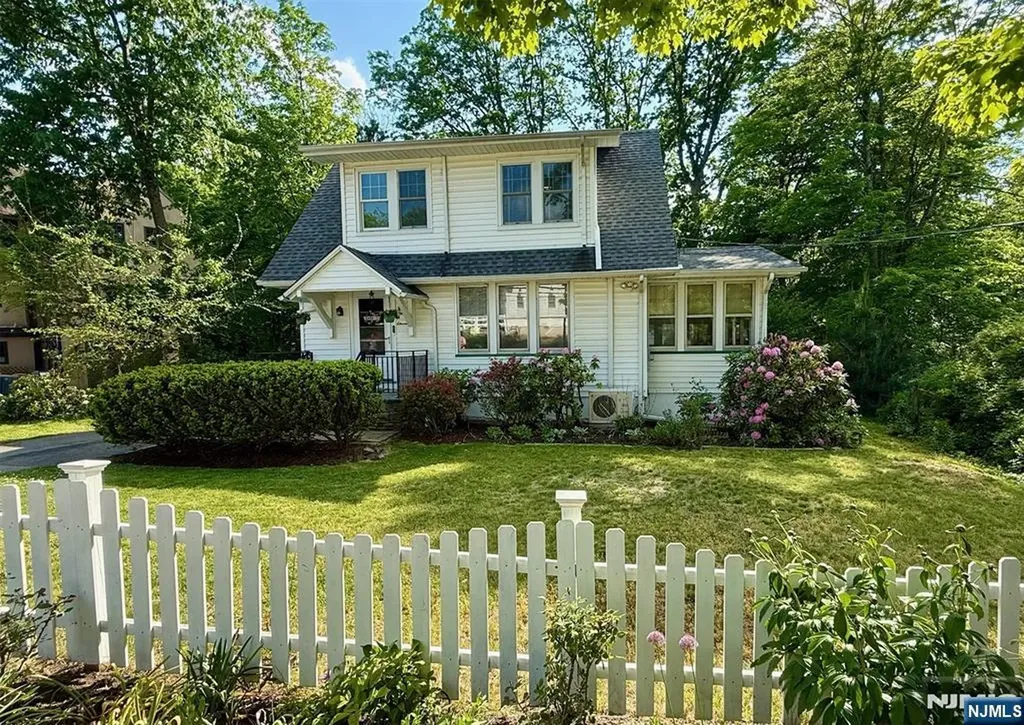11 Pine Brook Road Montville Township NJ 07082