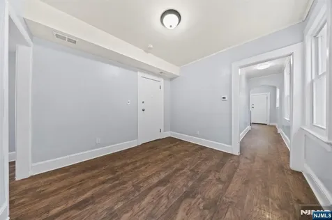 134 Dewey Street Newark NJ 07112
