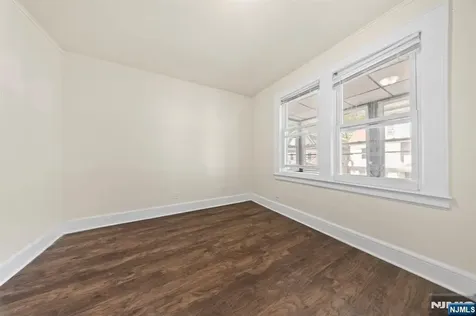 134 Dewey Street Newark NJ 07112