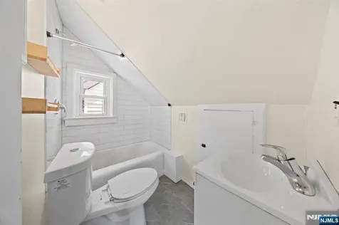 134 Dewey Street Newark NJ 07112