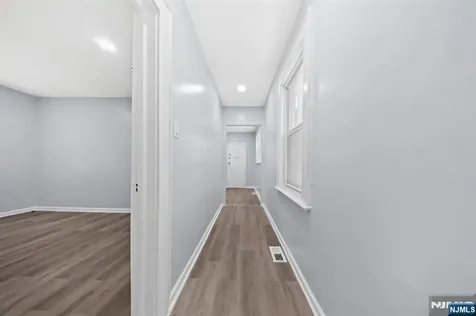 134 Dewey Street Newark NJ 07112