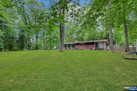 2009 Glen Avenue Twp Of Washington NJ 07676