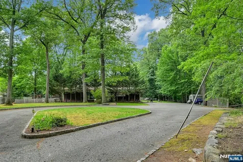 2009 Glen Avenue Twp Of Washington NJ 07676