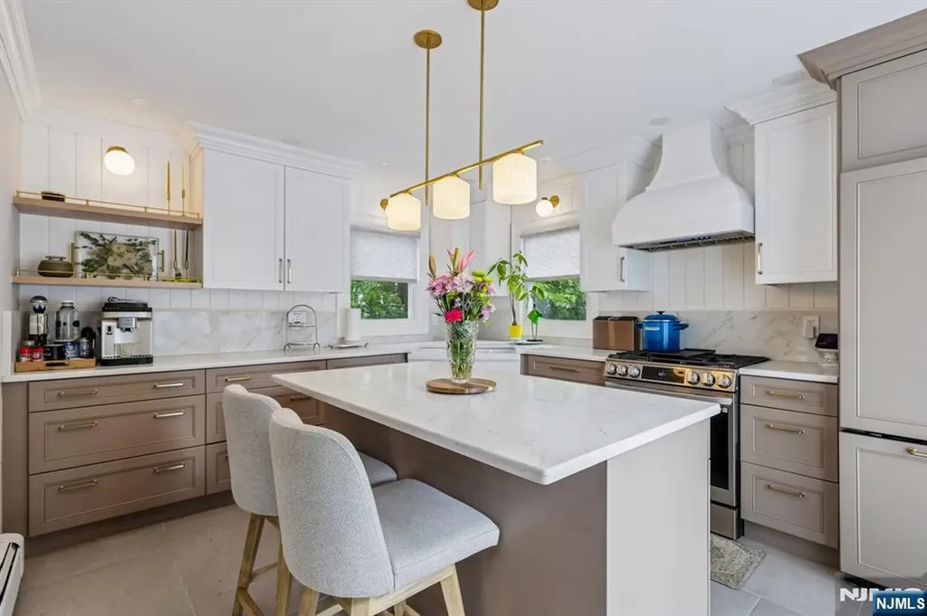 412 Fenlon Boulevard Clifton NJ 07014