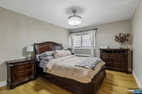 412 Fenlon Boulevard Clifton NJ 07014