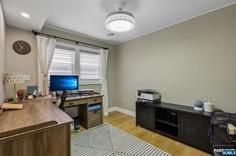 412 Fenlon Boulevard Clifton NJ 07014
