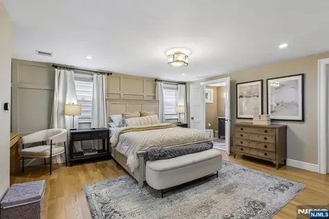 412 Fenlon Boulevard Clifton NJ 07014