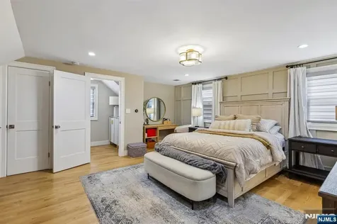 412 Fenlon Boulevard Clifton NJ 07014