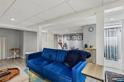412 Fenlon Boulevard Clifton NJ 07014