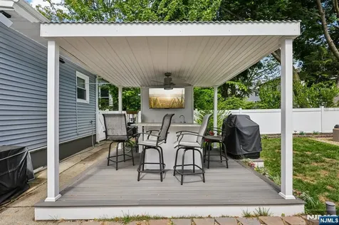 412 Fenlon Boulevard Clifton NJ 07014