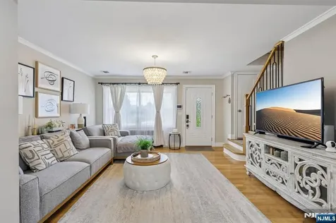 412 Fenlon Boulevard Clifton NJ 07014